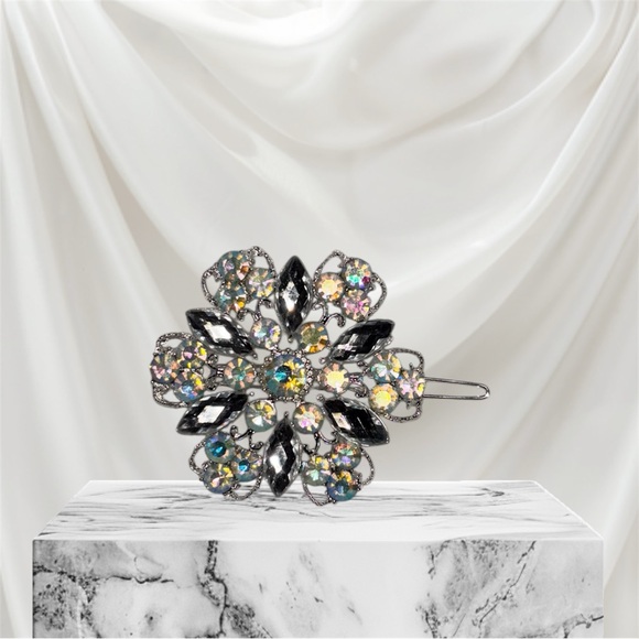 Floral Crystal Hair Clip - Picture 1 of 5